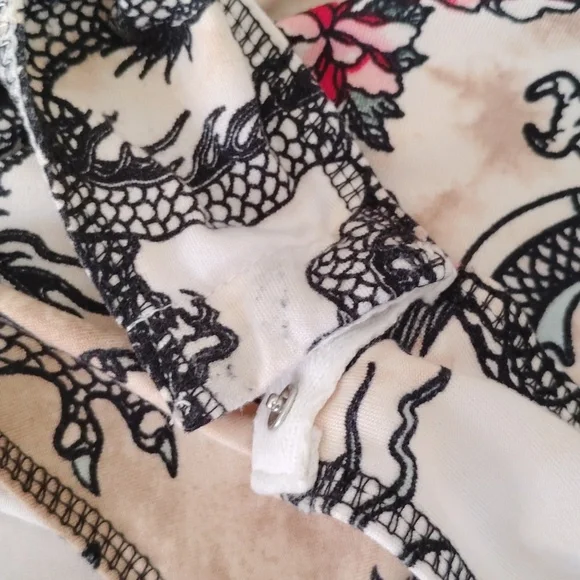 Rue 21 Womens Black/Red Dragon Asian Print Floral Bodysuit Sz M Fairy Grunge Y2K - Picture 6 of 6